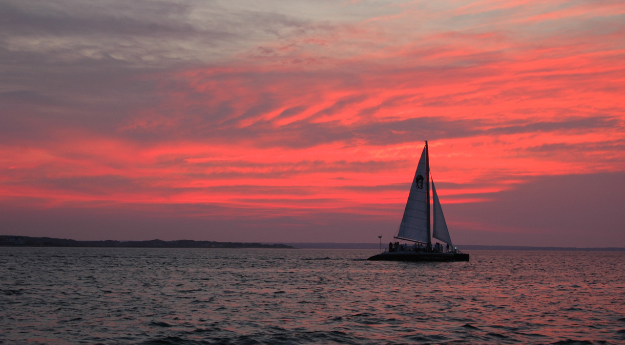 “Red Sails in the Sunset” (1935)